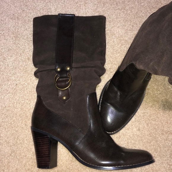 Brown boots - Picture 1 of 9